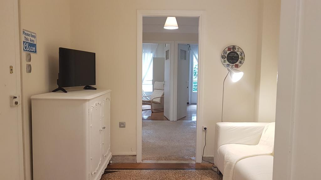 Errathens Vanilla Apartment - Athens Center Bagian luar foto