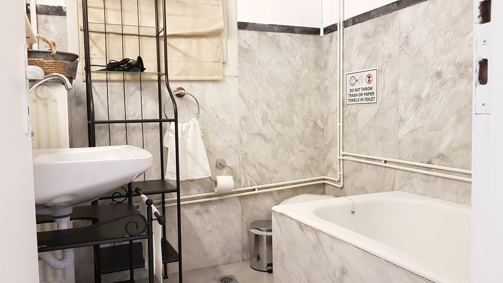 Errathens Vanilla Apartment - Athens Center Bagian luar foto